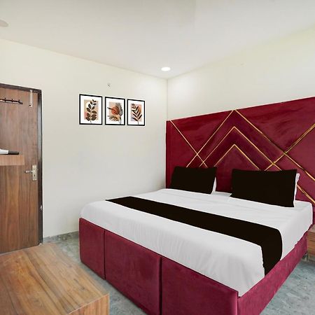 Hotel O Indirapuram Grand Ghaziabad Esterno foto