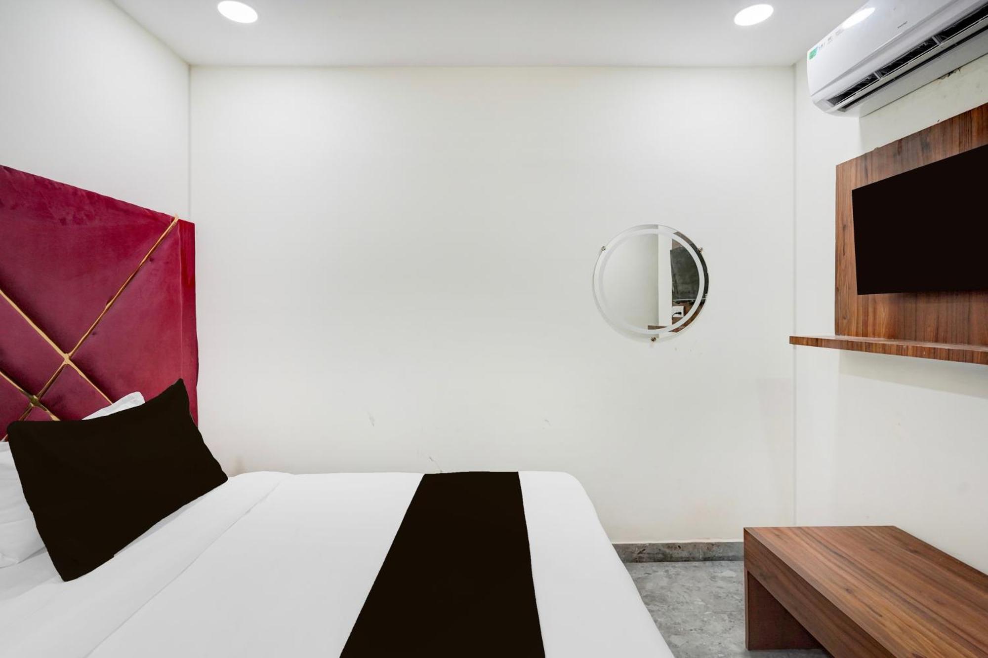Hotel O Indirapuram Grand Ghaziabad Esterno foto